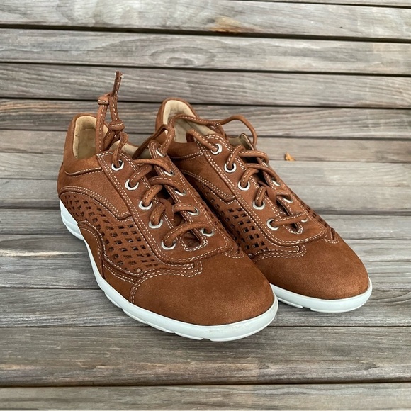 Robert Zur Shoes - Robert Zur Women’s Nubuck Brown Leather Comfort Sneakers Size 6.5